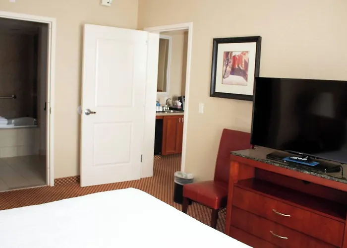 Hilton Garden 3*